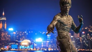 Статуя Брюс Ли в Гонконге - самая популярная среди туристов