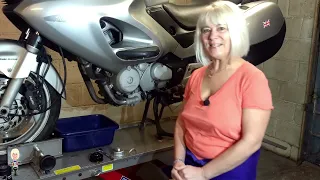 Changing the oil and filter on a Deauville NT650V