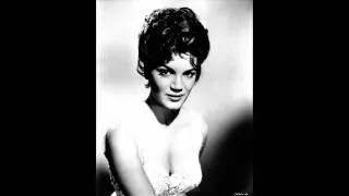 Connie Francis - Ave Maria (HQ)