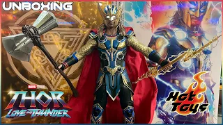 Hot Toys Thor 1/6 Scale Figure Unboxing from Thor Love and Thunder