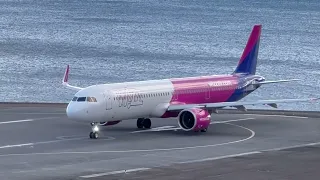 @WizzAir 🤍💜💙 Pilots spotting 👀 for spotters on a Sunday Afternoon #FNC #madeira