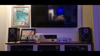 Conrad-Johnson MV-60se+PV2, Dynaudio Focus 160, Linn Majik DS2, XLO