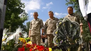 На Луганщині вшанували пам'ять загиблих воїнів-медиків