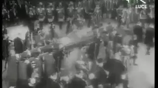 CATHOLIC CHURCH - Funeral of Pope Pius XII - El funeral del Papa Pío XII