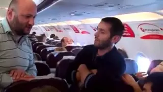 Грузины поют в самолете