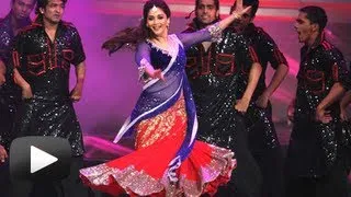 Madhuri Dixit Dance Performance At IIFA 2013 #IIFA 2013