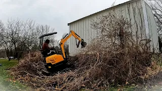 Clean-up job with the CHEAP chinese MINI EXCAVATOR