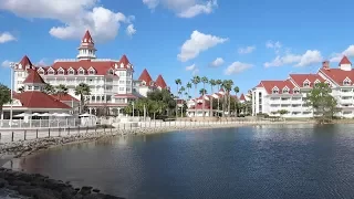 Disney World's Grand Floridian Resort Tour | Hotel Grounds & Holiday Fun