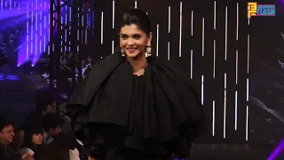 Pranali Rathod Walking Ramp For Beti Foundation Fundraiser Show By Anu Ranjan