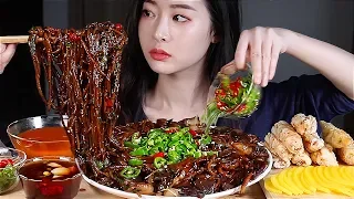 리얼 고추짜장 육즙탕수육 군만두 리얼사운드먹방/SPICY BLACK BEAN NOODLES FULL OF KOREAN SPICY CHILLIES Mukbang Eating Show