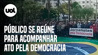 Carta em defesa da democracia: público se reúne em frente à Faculdade de Direito da USP