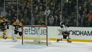 James Neal Diving Penalty vs Nashville - Ref Not Happy with Neal