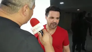 Eduardo Costa no aeroporto