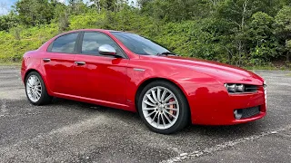 2010 Alfa Romeo 159 2.2 JTS TI Start-Up and Full Vehicle Tour