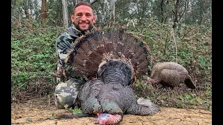 CHAD MENDES TRIES TURKEY REAPING FOR FIRST TIME!! BIRD DOWN!!