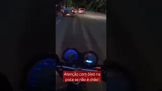 ⚠️Cuidado com óleo na pista, extremamente escorregadio