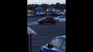 Peugeot 208 gti vs Renault Clio RS