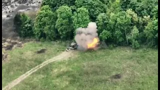 Бійці групи «Химера» майстерно знищують російську бронетехніку