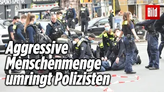 Blutige Messerstecherei direkt vor der Polizeiwache | Berlin-Neukölln