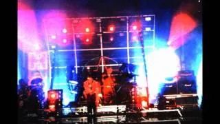 The Prodigy - Nuclear (New Version) - Leeds Festival 2002