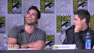 Comic-con 2016 Supergirl - Tyler Hoechlin & Jeremy Jordan funny (sub ita)