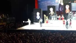 Hot Legs ; Rod  Stewart  At  Madison Square Garden  Mon, Dec,9 ,2013