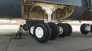 Behind the Crazy and Complex Landing Gear Operations of US Largest Airplane