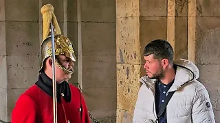 IDIOT Tourist INTERRUPTS the King's Guard during the changeover in the tunnel!
