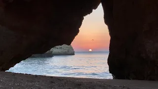 Sunrise over the Atlantic ocean. View from the grotto | Восход солнца над Атлантическим океаном