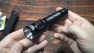 Nitecore MH12 Pro Flashlight Kit Review! (UHi 40 LED, 3300 Lumens!)