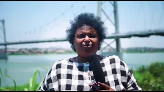 Vidas africanas ao longo do Rio Zambeze. Autora: Carolina Zunguze. Introdução: Luca Bussotti