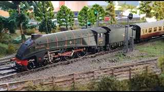 Hornby R350 Class A4 "Mallard": eBay Non Runner