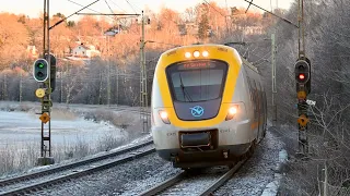 Trainspotting by lake Aspen, Sweden [-16°C January 2024]