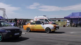 Skoda 130 RS vs Renault Clio - 🚗💭 Drag race 🚦 - 1/8 mile drag race