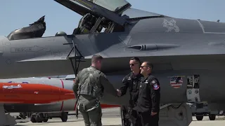 F-16 VDT performs at Planes of Fame (B-roll) (2019) 🇺🇸