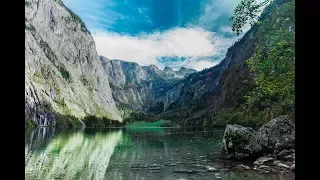 День 938.  Горное озеро Кёнигзее, Замок Нойшванштайн, Бавария, Германия.