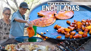 Mexico's street food: Enchiladas Rojas