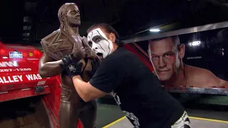 STING DESTROYS SETH ROLLINS STATUE WWE RAW LEGENDADO PT BR