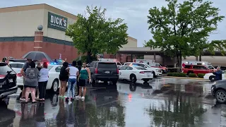 4 dead, 2 wounded in shooting at Greenwood Park Mall