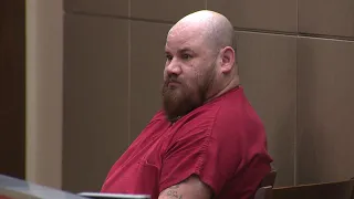 Man accused of injuring 2 SAPD officers makes first court appearance