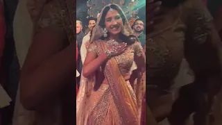 Radhika Merchant dance karte karte Anant Ambani ke paas aise aayi....|💞 Bollywooddance