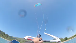 Struggling to hold the 15m² Kite in the air