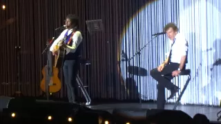 Alain Souchon & Laurent Voulzy "La fille d'Avril" live - Lyon 2015