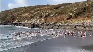 Tragumna Christmas Day Swim 2022