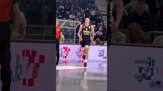 Brutalno zakucavanje Alena Smailagića (Partizan - Zadar)