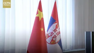 Xi Jinping et Aleksandar Vucic s'entretiennent à Belgrade