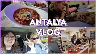 1 SAATLİK ANTALYA VLOGU - AİLEMLE ÇALIŞMAK, ANNEMLE KORE YEMEĞİ YEDİK,  TÜM GÜN YEMEK HAZIRLADIM!