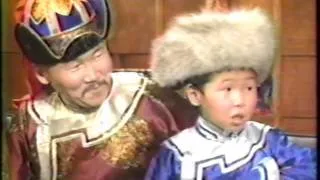 Kongar-ol Ondar with Bady-Dhorzhu Ondar on the Chevy Chase Show - 1993