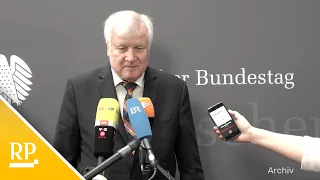 Verfassungsrichter geben AfD-Klage gegen Seehofer statt