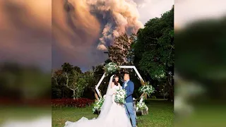 Couple tie the knot as Taal volcano spews ash